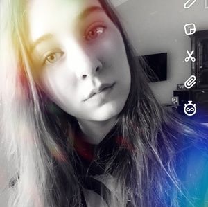 Meet your Posher, Lexi